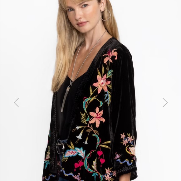 Johnny Was floral velvet 3/4 sleeve embroidered Bolero jacket - Picture 3 of 4